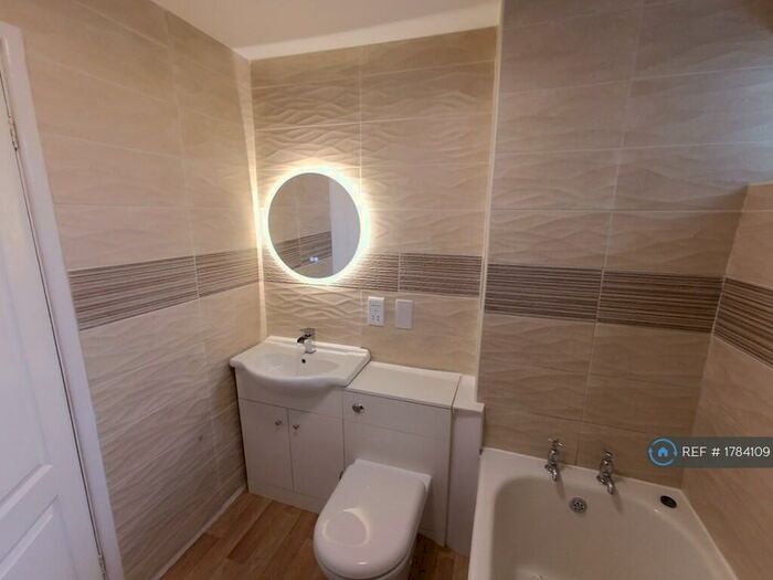 1 Bedroom Flat To Rent In Argosy Avenue, Blackpool, FY3