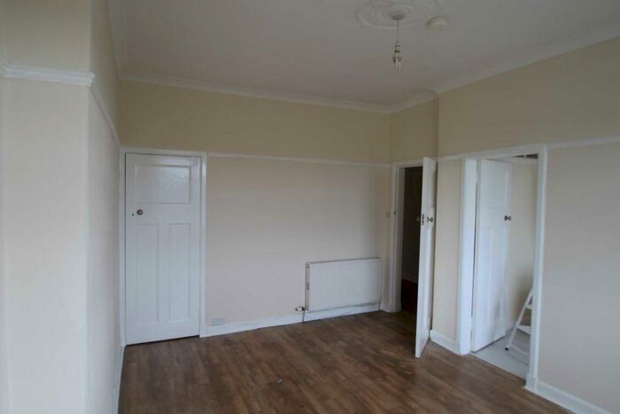 1 Bedroom Flat To Rent In Graham Street, Johnstone, PA5