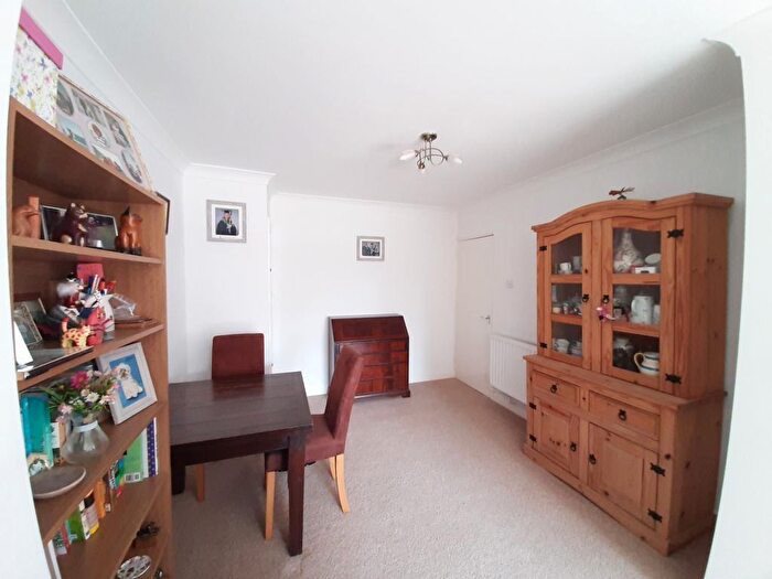 2 Bedroom Semi-Detached Bungalow For Sale In George Street, Bedford, Clapham, MK41