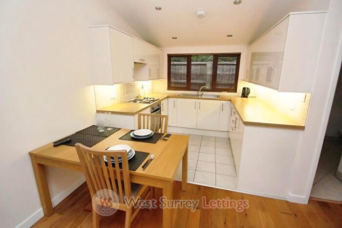 Studio To Rent In Lyne, KT16