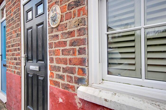 2 Bedroom House To Rent In Norwood Grove, Beverley, HU17