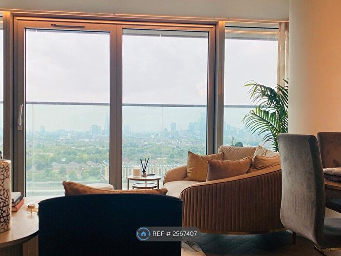 2 Bedroom Flat To Rent In Landmark West Tower, London, E14