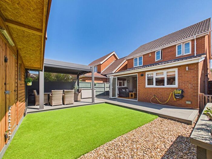 3 Bedroom Detached House For Sale In Riley Close, Yaxley, PE7