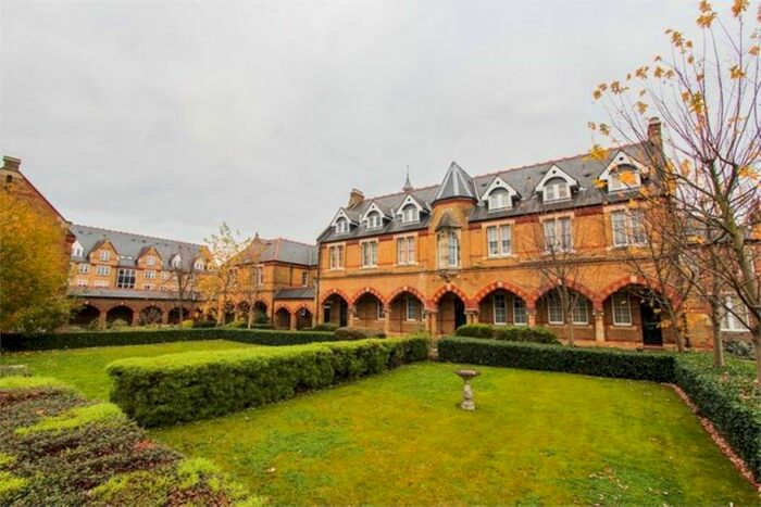 2 Bedroom Flat To Rent In Keele Close, Watford, WD24