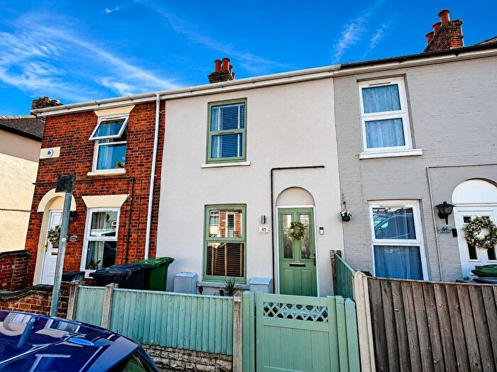 2 Bedroom Terraced House For Sale In Bells Road, Gorleston, NR31