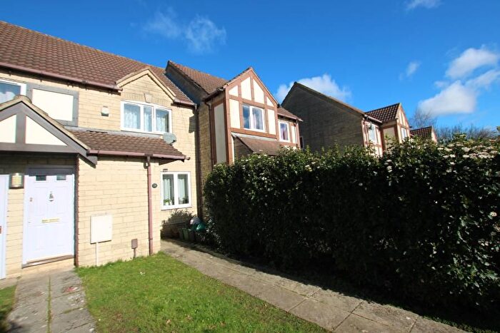 2 Bedroom Property To Rent In Dewfalls Drive, Bradley Stoke, Bristol, BS32