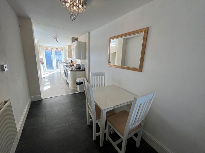 4 Bedroom Property To Rent In William Street, Weymouth, DT4