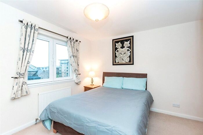 2 Bedroom Flat To Rent In Bothwell Road, Aberdeen, AB24