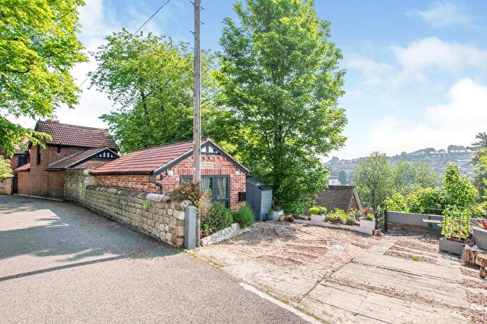 4 Bedroom Detached House To Rent In Castle Avenue, Conisbrough, Doncaster, South Yorkshire, DN12