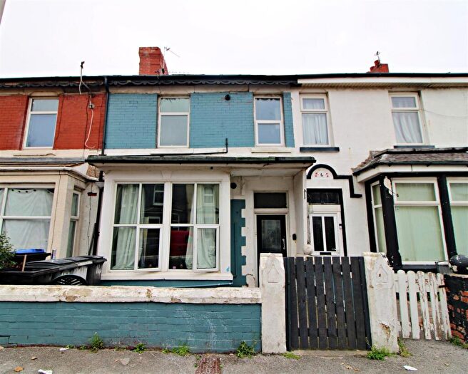 2 Bedroom Flat To Rent In St Heliers Road, Blackpool, FY1