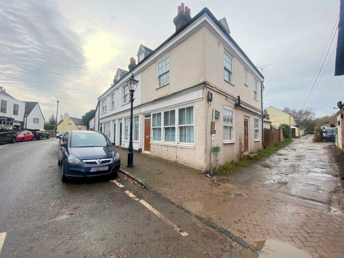 3 Bedroom End Of Terrace House To Rent In Church Road, Farnborough, BR6