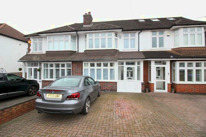 3 Bedroom Terraced House To Rent In Henley Avenue, Sutton, Surrey, SM3