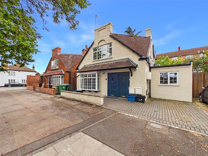 1 Bedroom Maisonette To Rent In Kew Road, Richmond, TW9