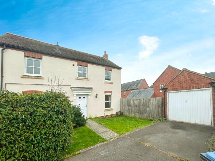 3 Bedroom Detached House To Rent In St. Peters Way, Stratford-upon-Avon, CV37