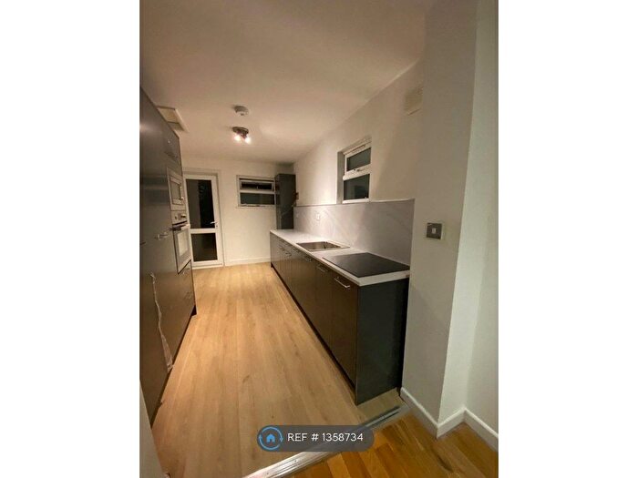 2 Bedroom Maisonette To Rent In Corporation Street, London, E15