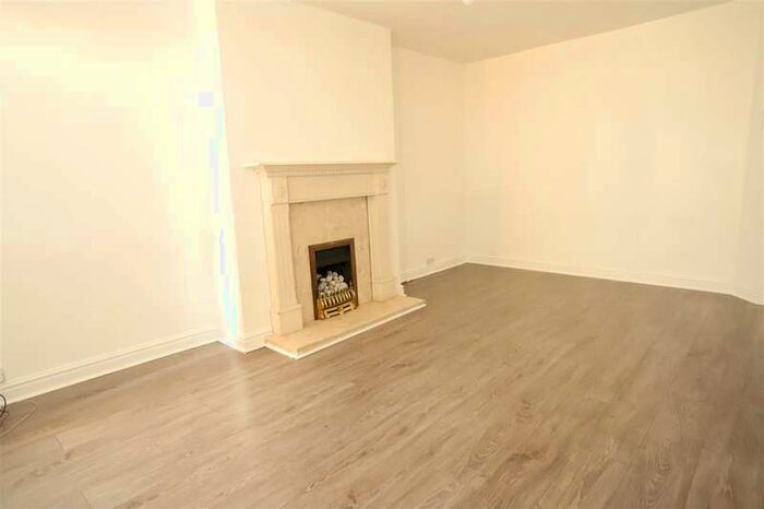 3 Bedroom Apartment To Rent In Albany Road, Lymm, WA13