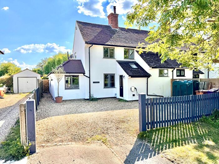 4 Bedroom Semi-Detached House For Sale In High Street, Hinxworth, Baldock, SG7