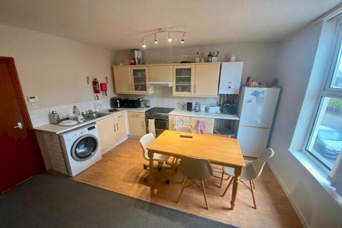 4 Bedroom Flat To Rent In South Road, Nottingham, NG2