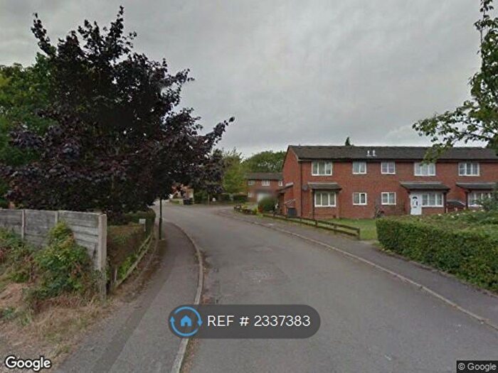 1 Bedroom Terraced House To Rent In Englefield Green, Englefield Green, TW20