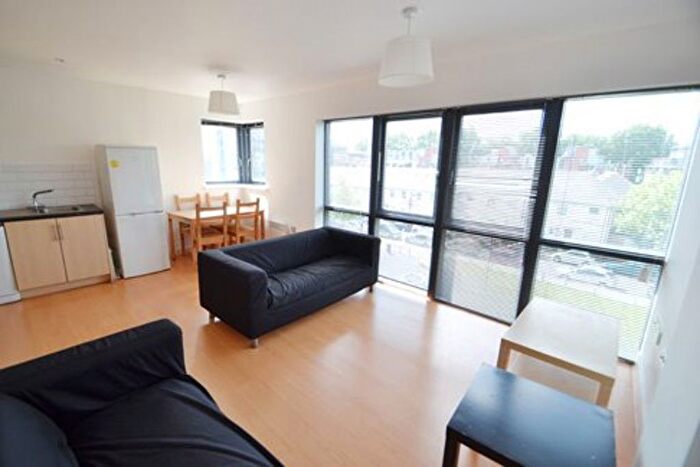 2 Bedroom Flat To Rent In Woodmill Road, London, E5