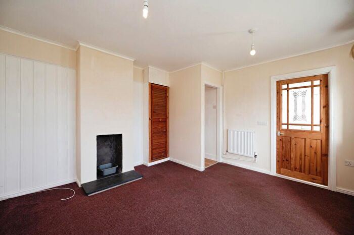 2 Bedroom Detached House For Sale In Sea Front Estate, Hayling Island, Hampshire, PO11