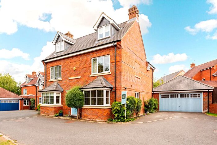 5 Bedroom Detached House For Sale In Rolfe Close, Winslow, Buckinghamshire, MK18