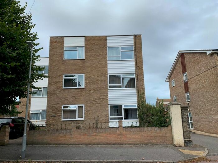 1 Bedroom Flat To Rent In St. Mildreds Road, Ramsgate, CT11