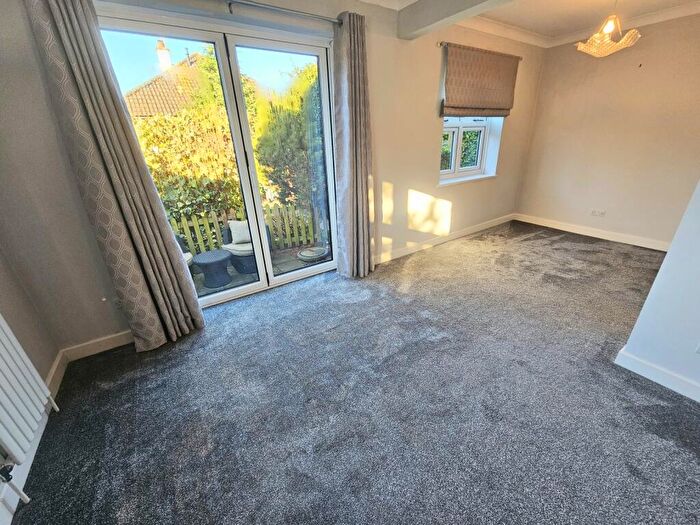 2 Bedroom Bungalow To Rent In Alfred Avenue, Nottingham, Nottinghamshire, NG3