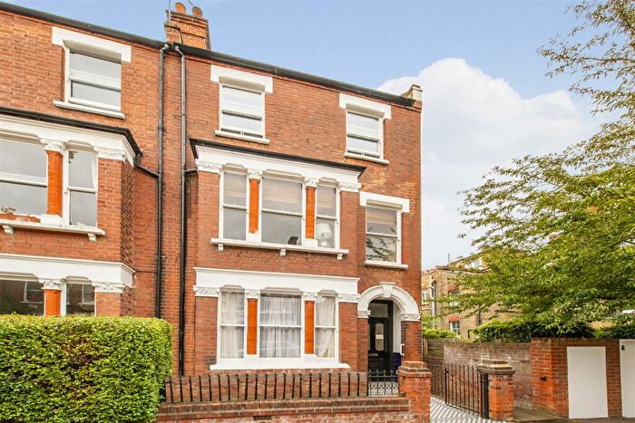 2 Bedroom Flat To Rent In Mackeson Road, Hampstead, NW3
