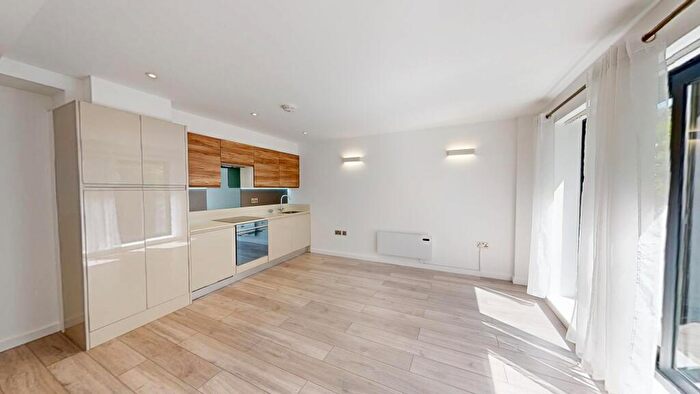 1 Bedroom Flat To Rent In Vale Road, Portslade, Brighton, BN41