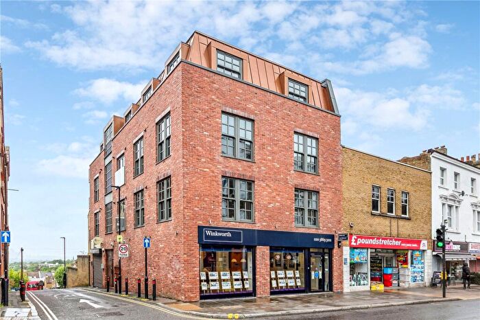 2 Bedroom Apartment For Sale In Beardell Street, London, SE19