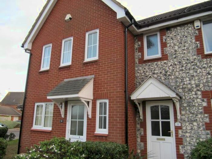 3 Bedroom Semi-Detached House To Rent In Jeavons Lane, Kesgrave, Ipswich, IP5