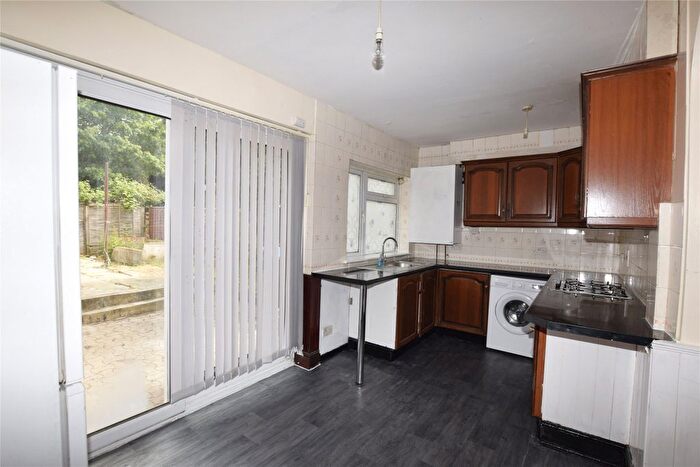 3 Bedroom End Of Terrace House To Rent In Eton Grove, Kingsbury, London, NW9