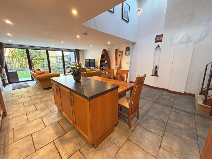 2 Bedroom Detached House For Sale In North End, Meldreth, SG8