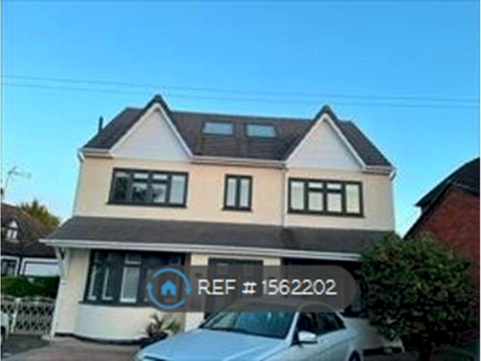 1 Bedroom Flat To Rent In Bath Road, Taplow, Maidenhead, SL6
