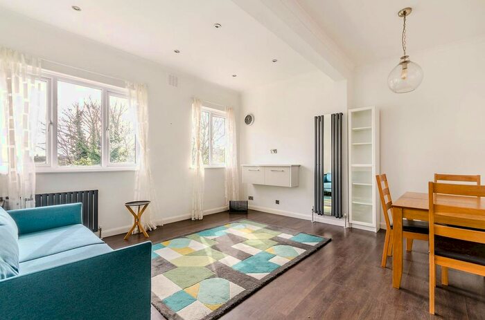 1 Bedroom Flat To Rent In Croydon Road, Penge, London, SE20