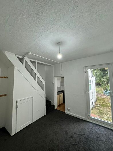 4 Bedroom Terraced House To Rent In Roman Road, London, London, E6