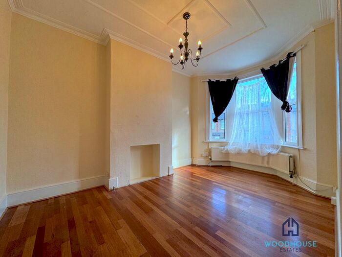 3 Bedroom Terraced House To Rent In Chelmsford Road, London, N14