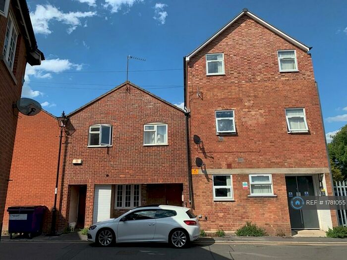 1 Bedroom Flat To Rent In Balsall Street East, Bedford, MK40