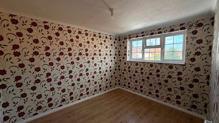 3 Bedroom Terraced House To Rent In Napier Road, E6