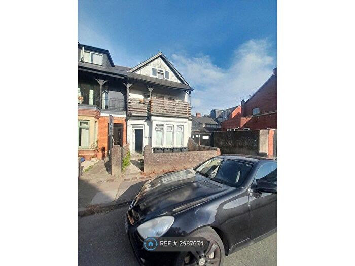 2 Bedroom Studio To Rent In Kingsland Road, Cardiff, CF5