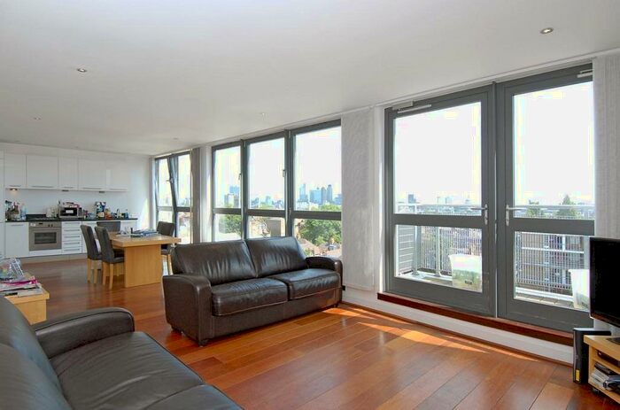 2 Bedroom Apartment To Rent In Pentonville Road, London, N1