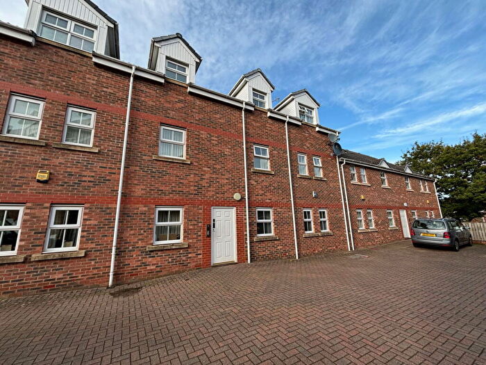 2 Bedroom Flat For Sale In Old Eltringham Court, Prudhoe, NE42
