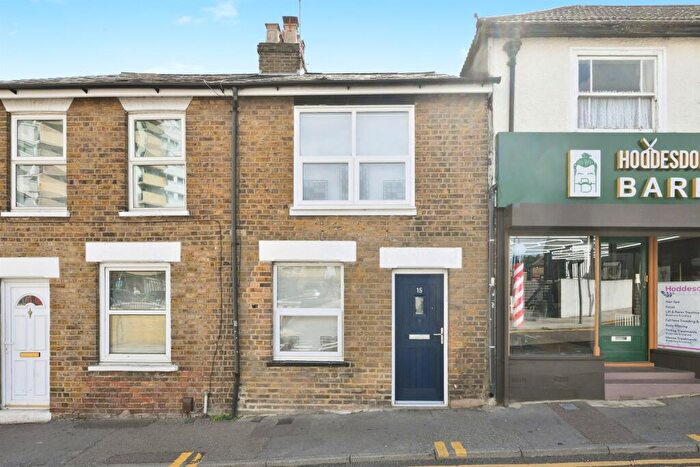2 Bedroom Terraced House For Sale In Burford Street, Hoddesdon, EN11