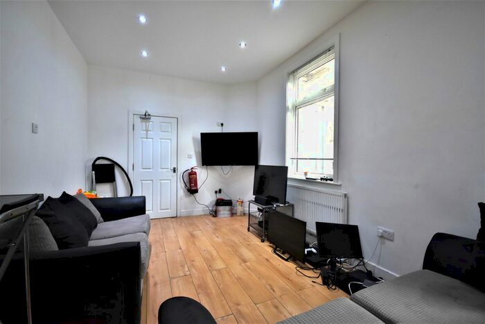 6 Bedroom Terraced House To Rent In Clara Street, Coventry, CV2