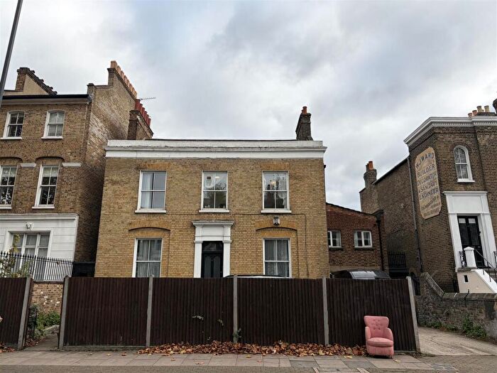2 Bedroom House To Rent In Trafalgar Avenue, London, SE15