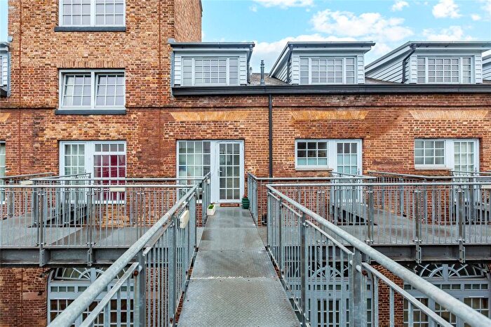 2 Bedroom Flat For Sale In North Block, The Railstore, Kidman Close, Gidea Park, RM2