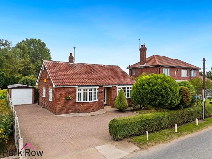 2 Bedroom Detached Bungalow For Sale In Roe Lane, Birkin, Knottingley, WF11