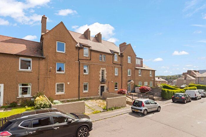 2 Bedroom Flat For Sale In / Parkhead Terrace, Edinburgh, EH11