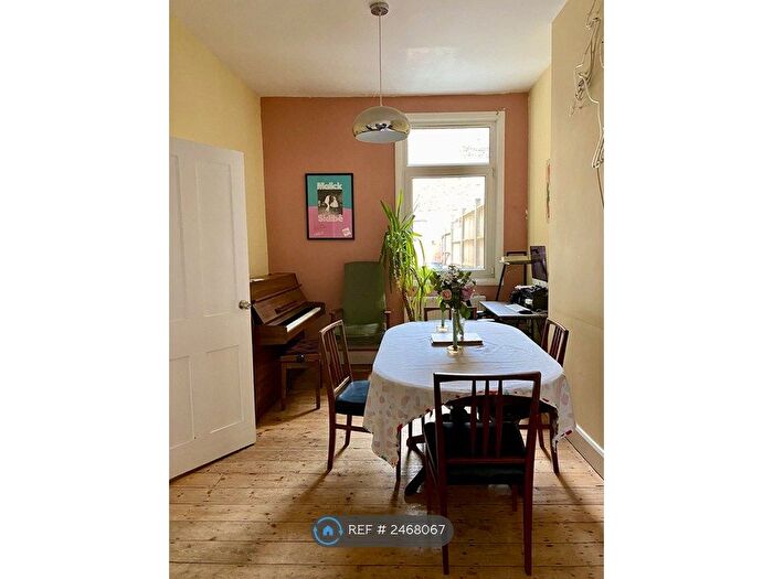 3 Bedroom Terraced House To Rent In Ladywell Road, London, SE13